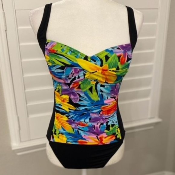 La Blanca One Piece Bathing Suit - Picture 11 of 11